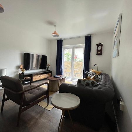 Kent, Dartford Station Apartments 외부 사진