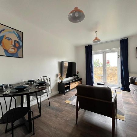 Kent, Dartford Station Apartments 외부 사진