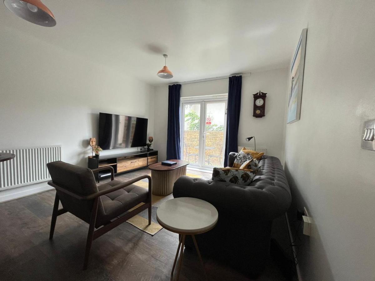 Kent, Dartford Station Apartments 외부 사진